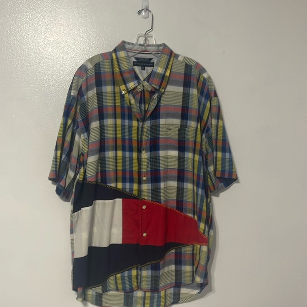 Men’sTommy Hilfiger XXL short sleeve button down.